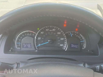 2014 Toyota Camry XLE - miniatura 9