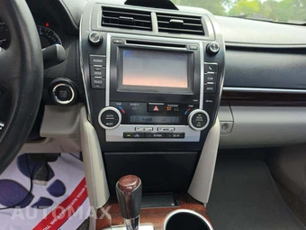 2014 Toyota Camry XLE - miniatura 7