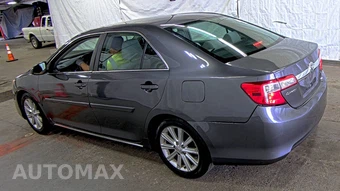 2014 Toyota Camry XLE - miniatura 6
