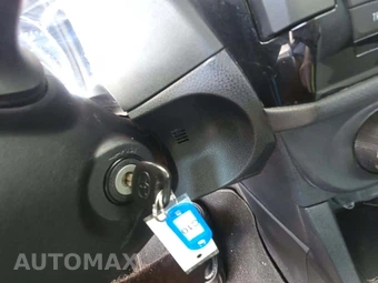 2014 Toyota Corolla L – miniatura 8