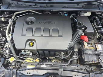 2014 Toyota Corolla LE – miniatura 15