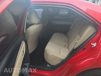 2014 Toyota Corolla LE – miniatura 10