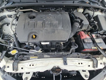 2014 Toyota Corolla LE – miniatura 15