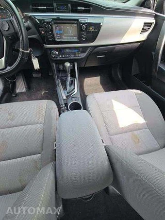 2014 Toyota Corolla LE – miniatura 10