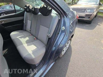 2014 Toyota Corolla LE – miniatura 13
