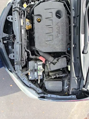 2014 Toyota Corolla LE – miniatura 24