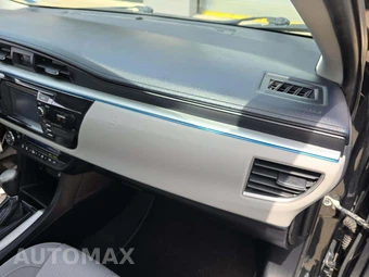 2014 Toyota Corolla LE – miniatura 19