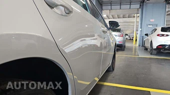 2014 Toyota Corolla LE – miniatura 24