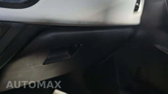 2014 Toyota Corolla LE – miniatura 28