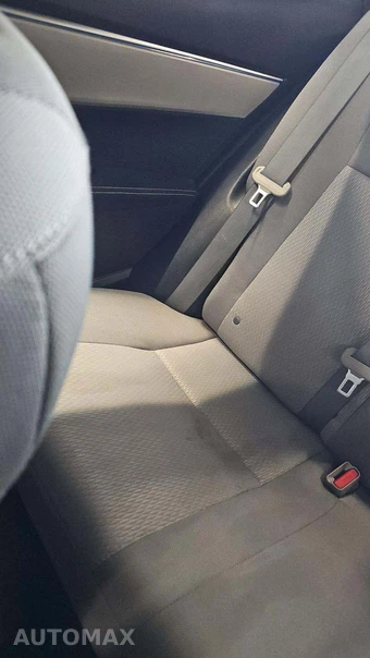2014 Toyota Corolla LE – miniatura 38