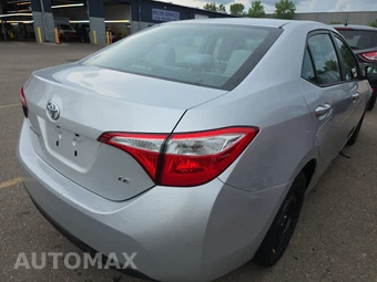 2014 Toyota Corolla LE – miniatura 4