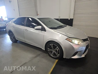 2014 Toyota Corolla LE - miniatura 3