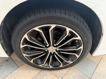 2014 Toyota Corolla S Plus - miniatura 22