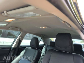 2014 Toyota Corolla S Plus - miniatura 11