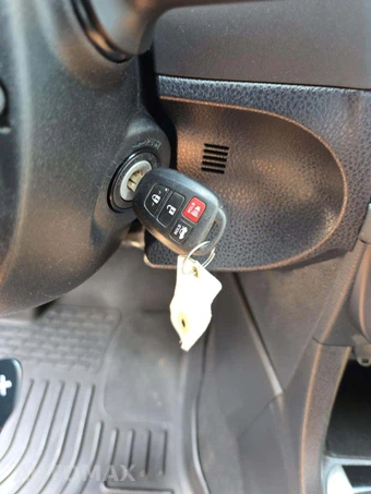 2014 Toyota Corolla S Plus – miniatura 8