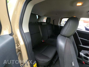 2014 Toyota FJ Cruiser w/Rear Doors - miniatura 16
