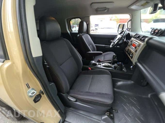 2014 Toyota FJ Cruiser w/Rear Doors - miniatura 18