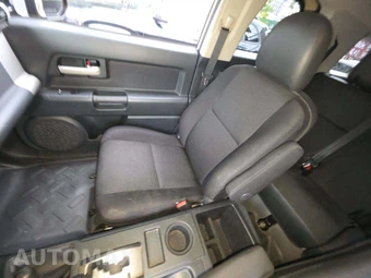 2014 Toyota FJ Cruiser w/Rear Doors - miniatura 24