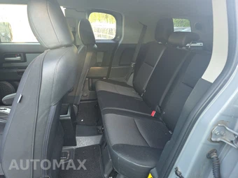 2014 Toyota FJ Cruiser w/Rear Doors - miniatura 13