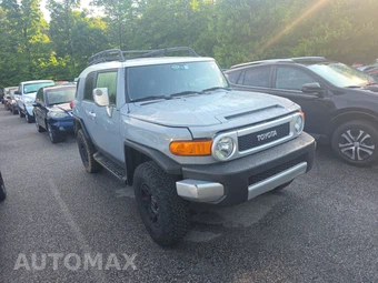2014 Toyota FJ Cruiser w/Rear Doors - miniatura 3