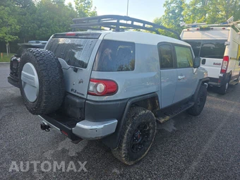2014 Toyota FJ Cruiser w/Rear Doors - miniatura 4