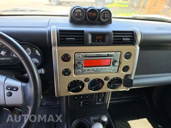 2014 Toyota FJ Cruiser w/Rear Doors - miniatura 10