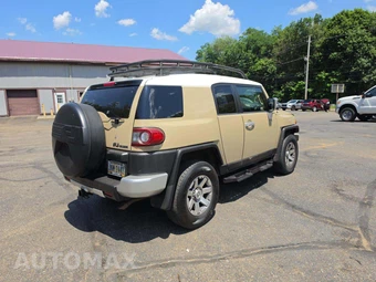 2014 Toyota FJ Cruiser w/Rear Doors - miniatura 3