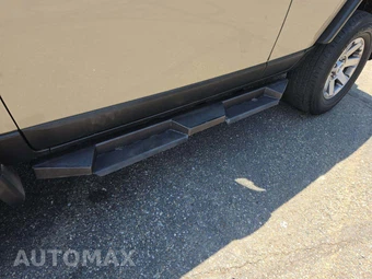 2014 Toyota FJ Cruiser w/Rear Doors - miniatura 32