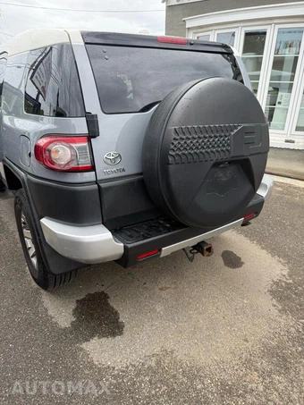 2014 Toyota FJ Cruiser w/Rear Doors - miniatura 16