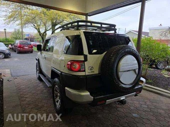 2014 Toyota FJ Cruiser w/Rear Doors - miniatura 2