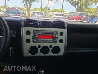2014 Toyota FJ Cruiser w/Rear Doors - miniatura 10