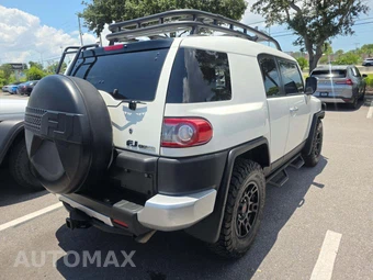 2014 Toyota FJ Cruiser w/Rear Doors - miniatura 3