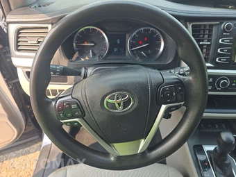 2014 Toyota Highlander LE – miniatura 10