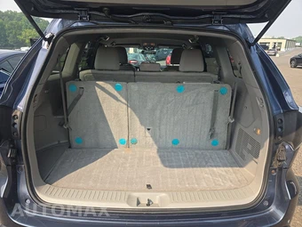 2014 Toyota Highlander LE – miniatura 17