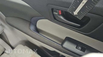 2014 Toyota Highlander LE – miniatura 23