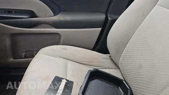 2014 Toyota Highlander LE – miniatura 26