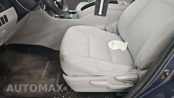 2014 Toyota Highlander LE – miniatura 31