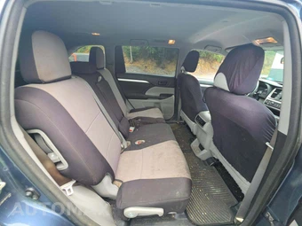 2014 Toyota Highlander LE – miniatura 17