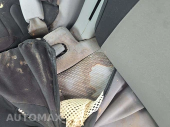 2014 Toyota Highlander LE – miniatura 23