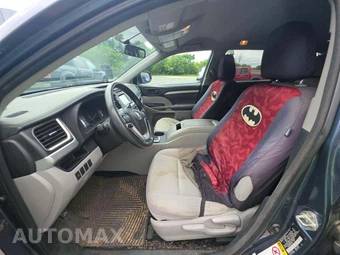 2014 Toyota Highlander LE – miniatura 6