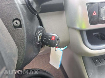 2014 Toyota Highlander LE – miniatura 8