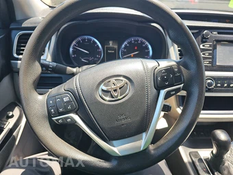 2014 Toyota Highlander LE – miniatura 12