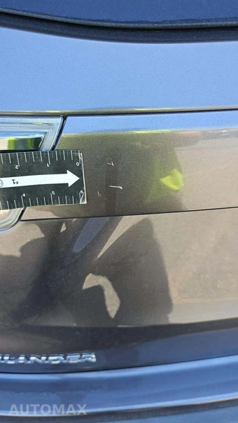 2014 Toyota Highlander LE – miniatura 24