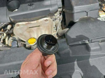 2014 Toyota Highlander LE – miniatura 28