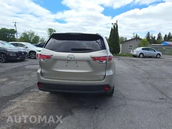 2014 Toyota Highlander LE – miniatura 4
