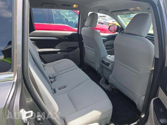 2014 Toyota Highlander LE – miniatura 17