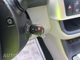 2014 Toyota Highlander LE – miniatura 8