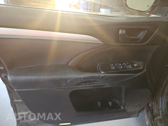 2014 Toyota Highlander LE Plus – miniatura 9