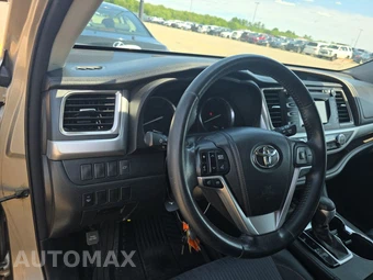 2014 Toyota Highlander LE Plus – miniatura 10