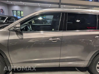 2014 Toyota Highlander XLE - miniatura 5